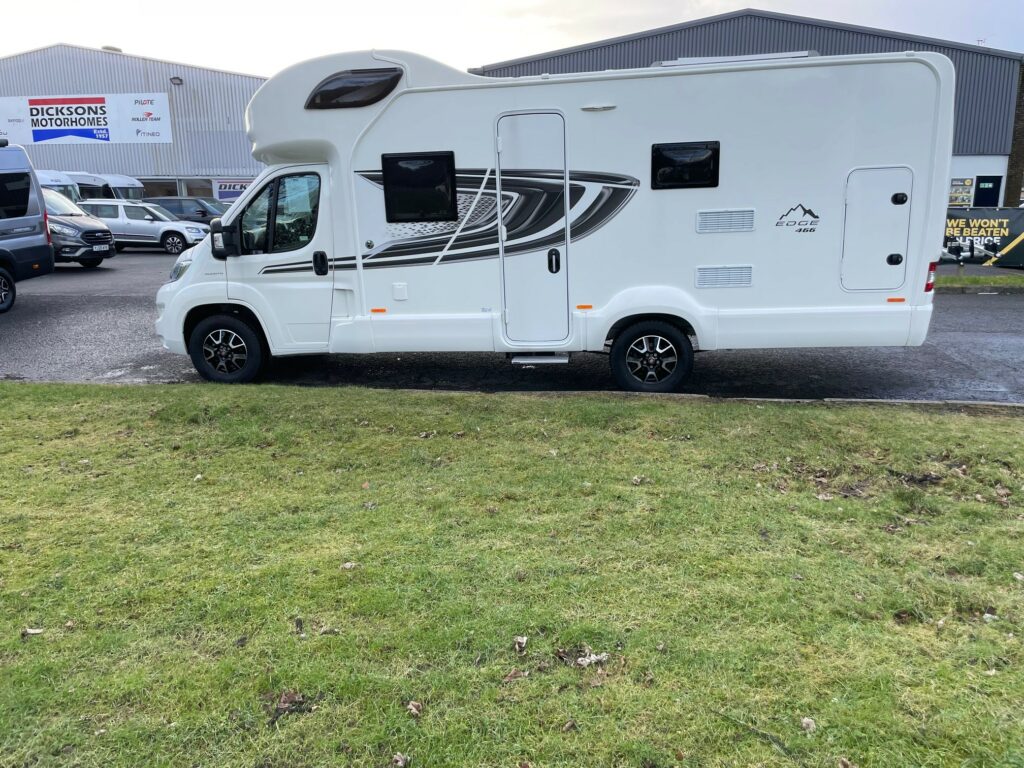 Swift Edge 466